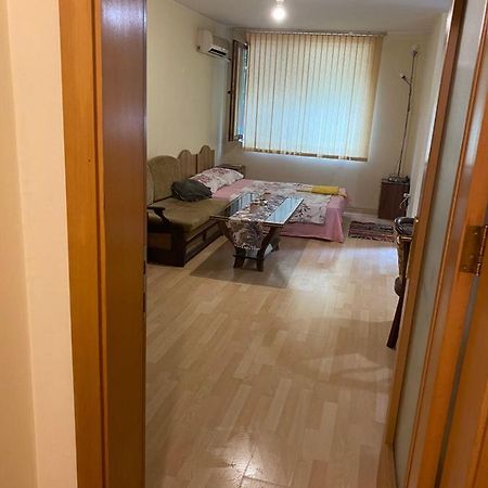 Апартамент Столетов Warna Exterior foto
